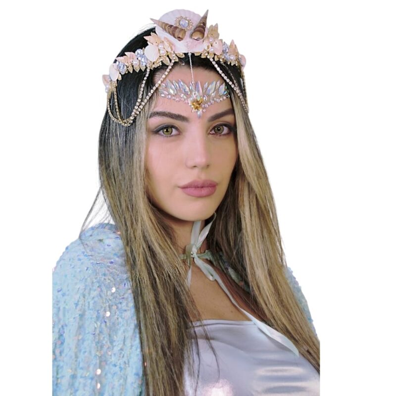 כתר מלכותי עם צדפים ופנינים